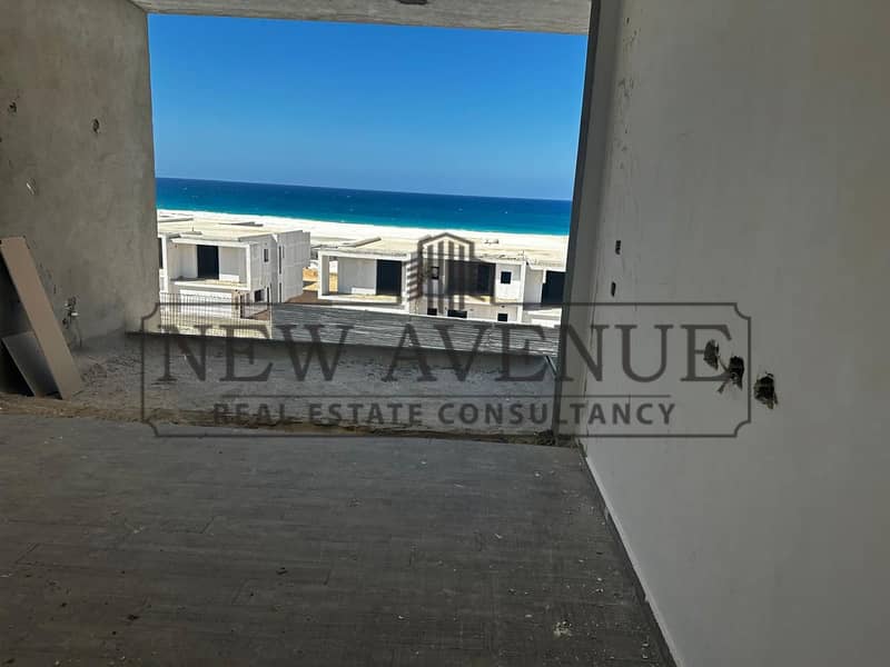Standalone Second row with cabin finished with Ac’s and kitchen Cabinets premium location North Facing Panoramic Sea view for sale in Katameya Coast - Ansicht 4