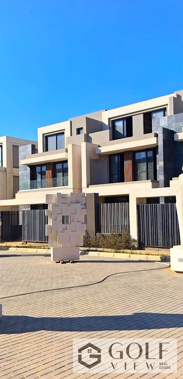 For sale, a townhouse villa in a prime location at El Patio Town – La Vista – New Cairo - behind the American University. - Widok 2