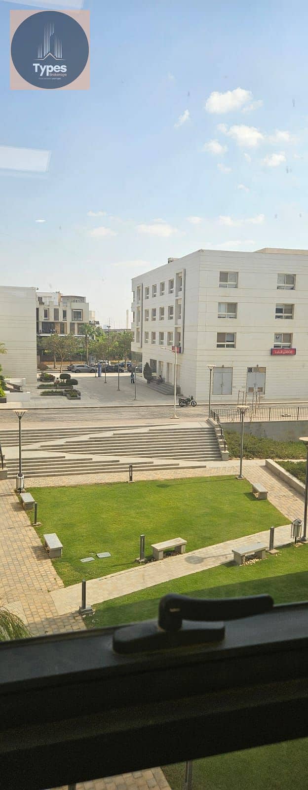Clinic for rent, 80 square meters, in Westown Sodic, two minutes from the Desert Road, next to Al-Gria and Beverly Hills - Vista 2