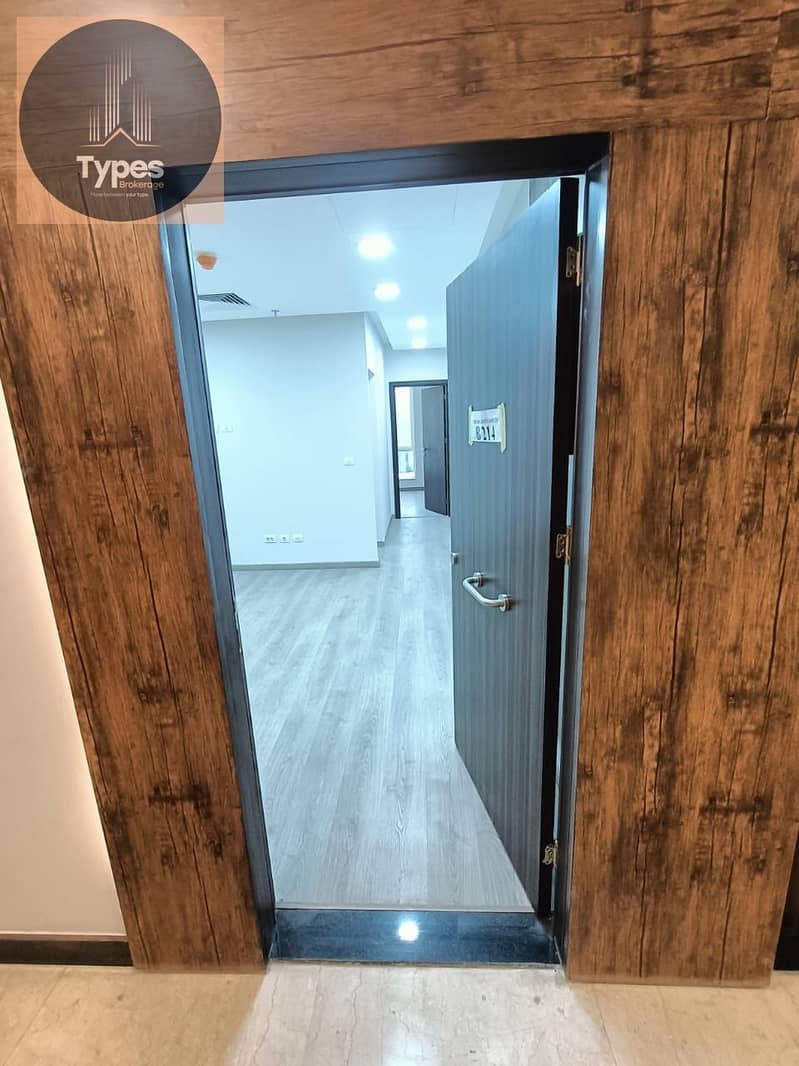 Office space for rent in Trivium Mall, Sheikh Zayed. 88 square meters, fully finished with air conditioning. - Widok 5