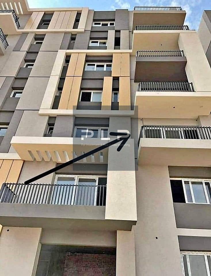 Resale apartment for sale at the lowest price in a prime location in Haptown Hassan Allam Park View phase Mostakbal City near Suez Road - Ansicht 5