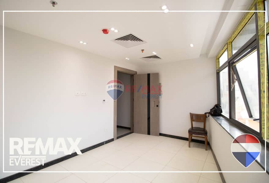 A distinguished installment immediate reception clinic located in Sheikh Zayed - Meer