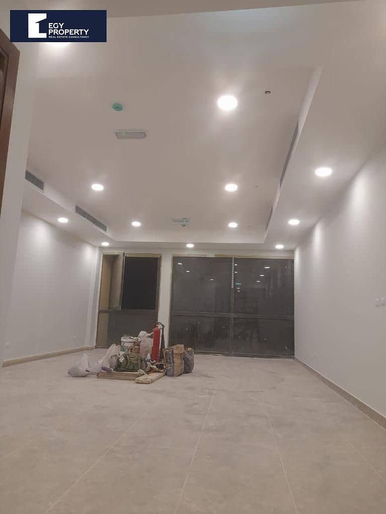 Fully Finished Office For Sale In Mivida - New Cairo , Ready To Move - Prime Location - Ansicht 2