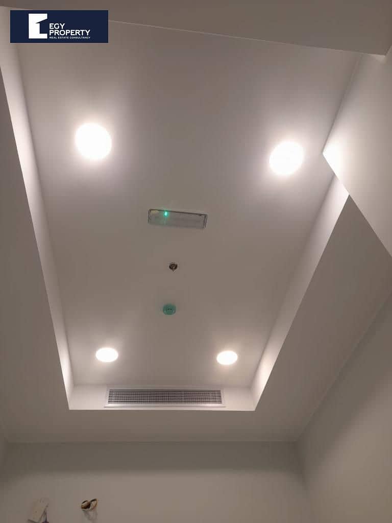 Fully Finished Office For Sale In Mivida - New Cairo , Ready To Move - Prime Location - Ansicht 3