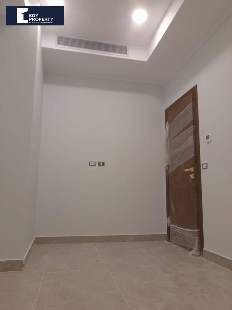 Fully Finished Office For Sale In Mivida - New Cairo , Ready To Move - Prime Location - Ansicht 4