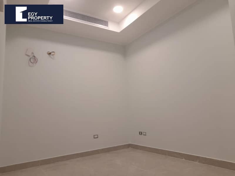 Fully Finished Office For Sale In Mivida - New Cairo , Ready To Move - Prime Location - Ansicht 5