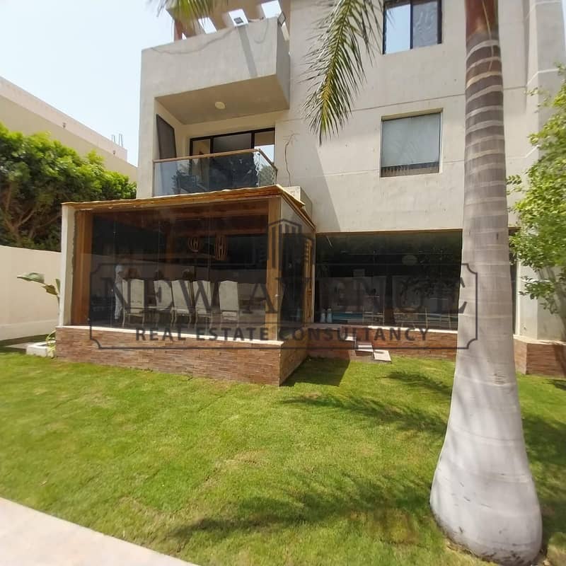 Standalone villa for sale at Hayah residence El Sherouk Fully Finished Ready To Move - Ansicht 2