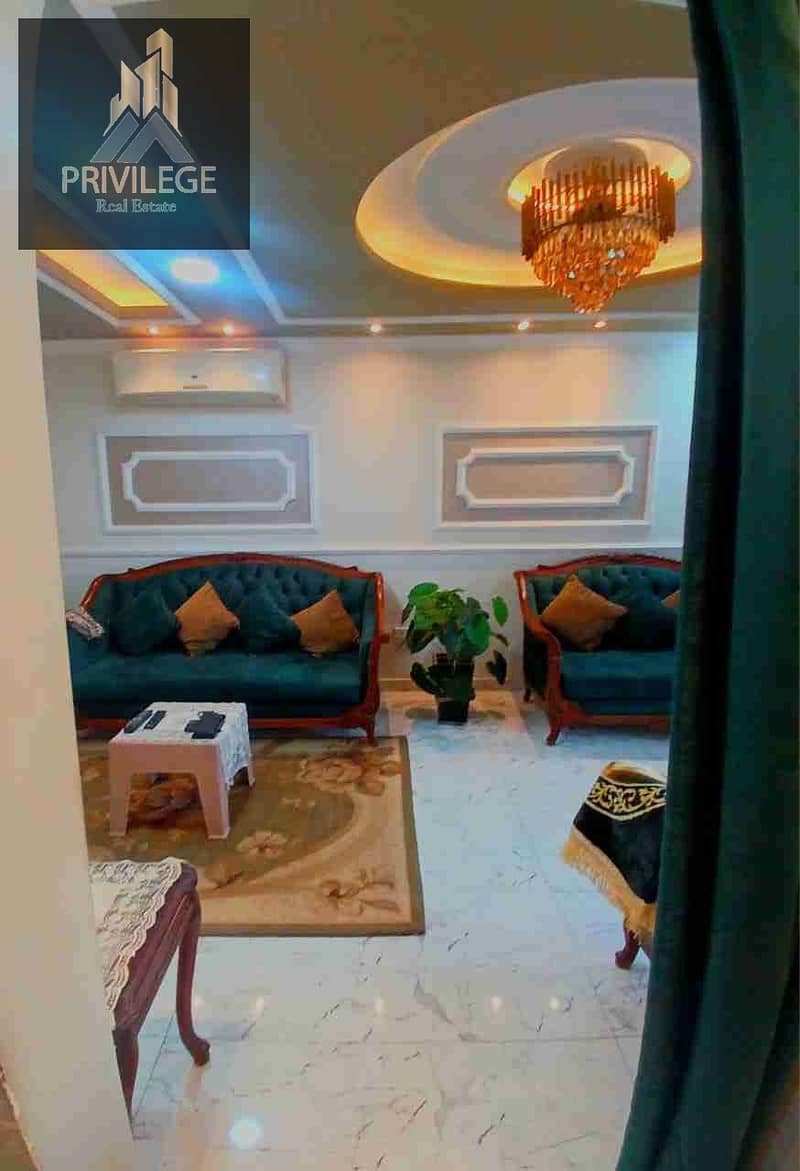For sale, an apartment with a very large sea-facing terrace in the tenth sector, excellent location, 160m, ultra luxury finishing at an excellent price. - Mehr
