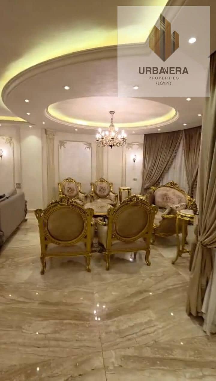 For sale: Full-floor apartment with ultra super luxury finishing in a palace-style building in Al Narges Villas 1, Fifth Settlement, New Cairo, Cairo. - Widok 2