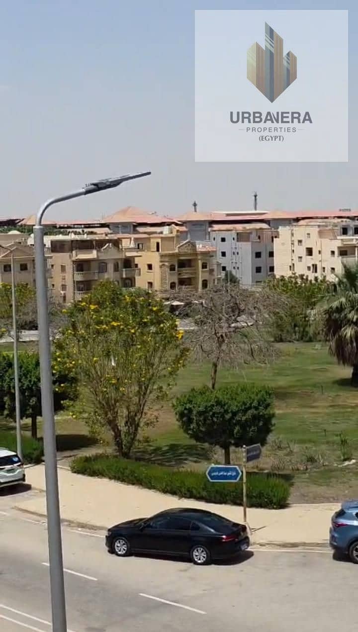 For sale: Full-floor apartment with ultra super luxury finishing in a palace-style building in Al Narges Villas 1, Fifth Settlement, New Cairo, Cairo. - Więcej