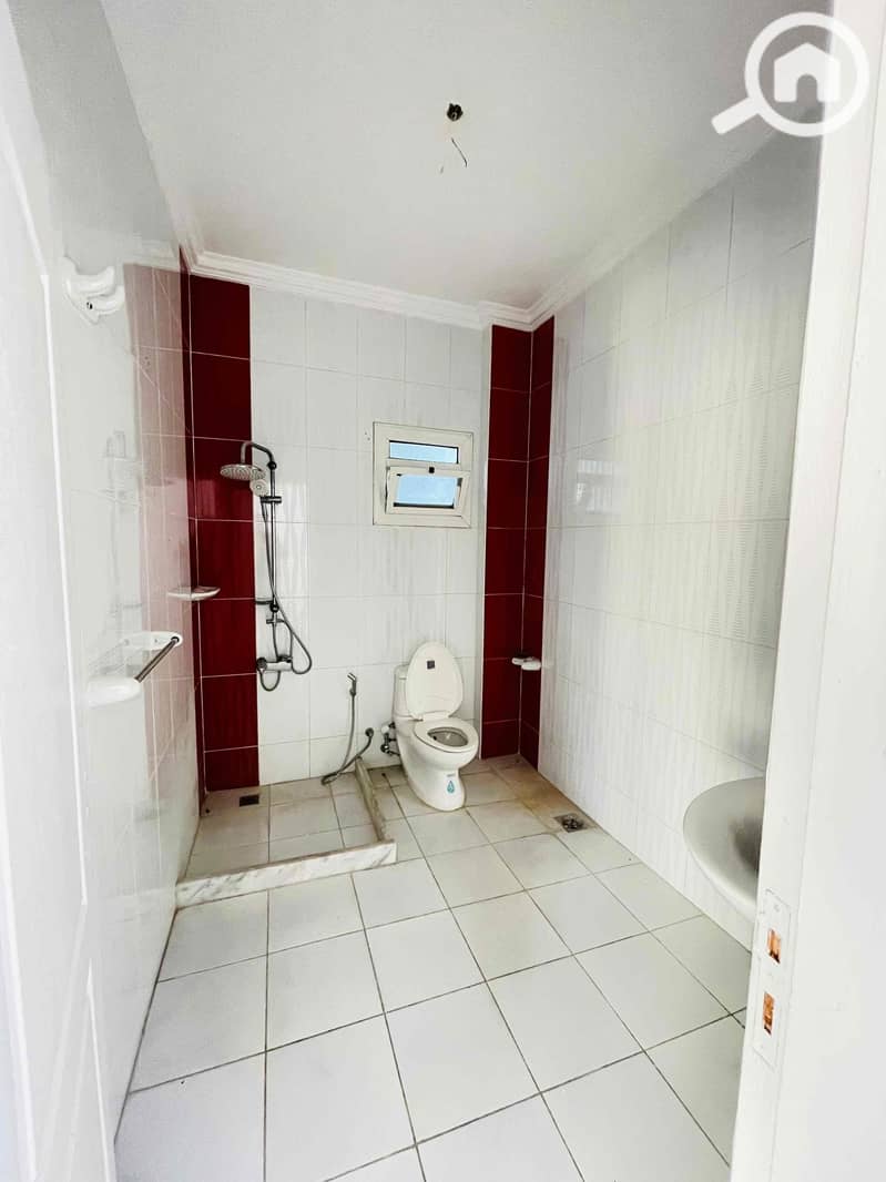 8 3a18985c-3808-4afd-9d5c-2ef17e8a7115. jpg
