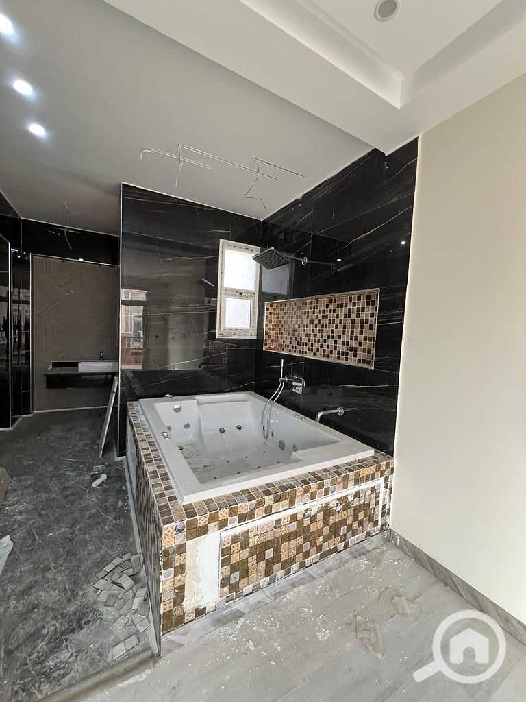 An opportunity not to be missed: Twin House villa for sale in Neom Compound, finished and never lived in, at the price of an apartment for quick sale. – další