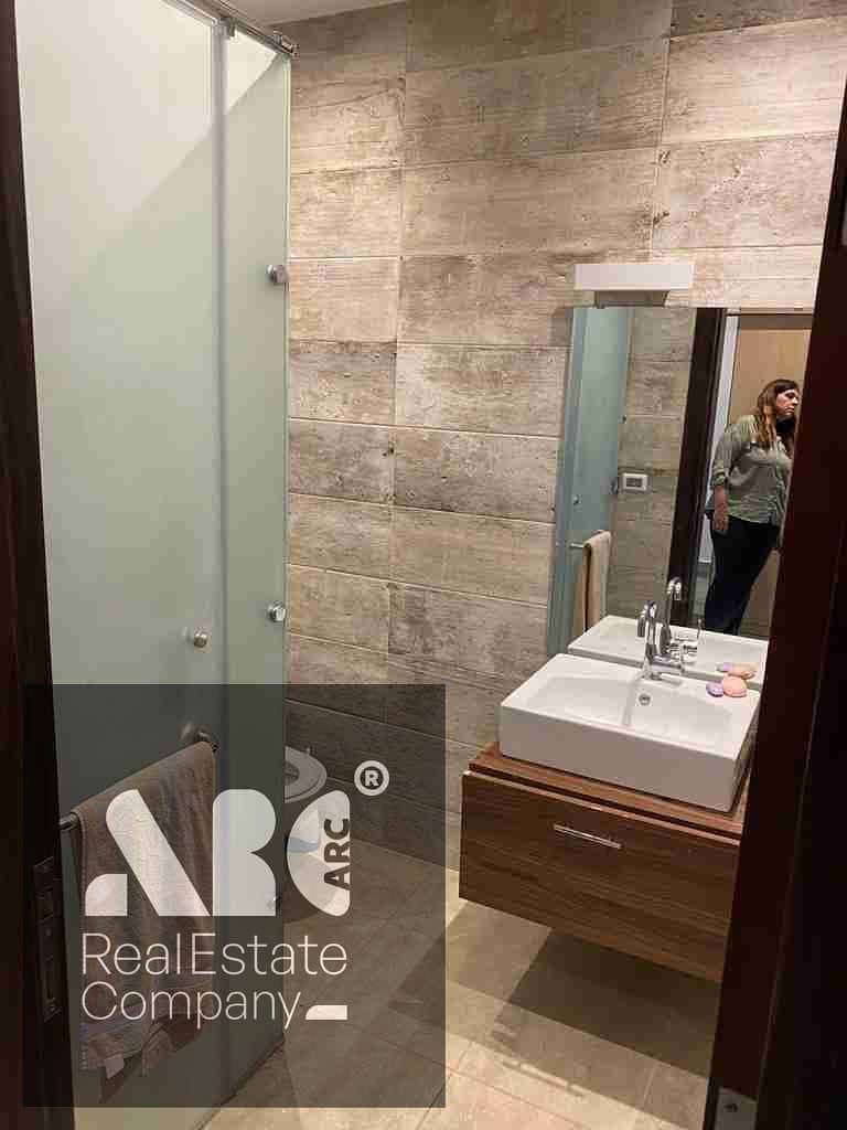 8 26653. jpg