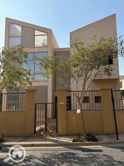 5 Bedroom Villa for Sale in Sheikh Zayed, Giza - WhatsApp Image 2026-04-29 at 7.03. 56 PM. jpeg