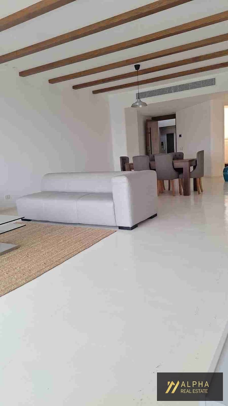 Furnished Apartment for Rent in Katameya Dunes featuring a direct golf view in a prime location within a prestigious community offering privacy tranquility and easy access to all services - Widok 4