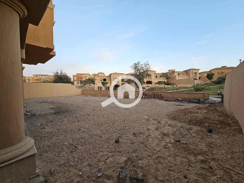 villa for sale lake west 4 compouned semi finished special space - Veduta 5