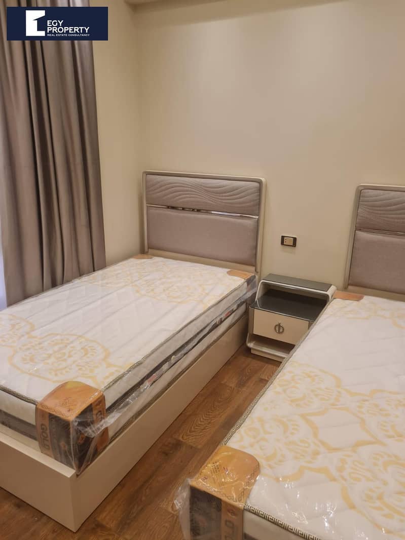 Fully Finished Luxury Apartment Ready to Move for Sale in District 5, New Cairo - Görünüm 5