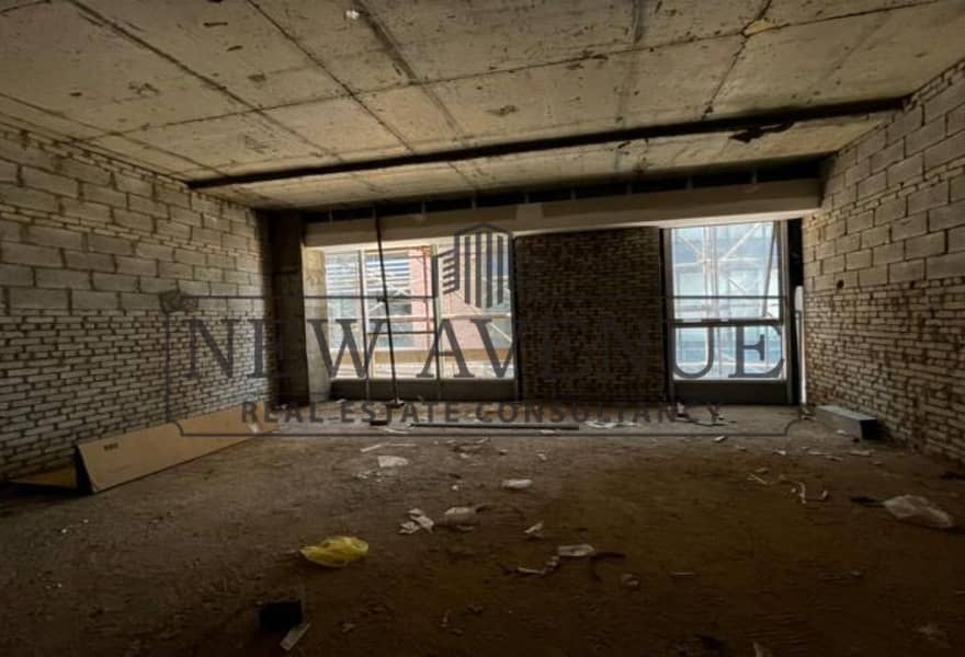 Administrative Office for sale in a High-Demand Location Three sixty new cairo - Ansicht 4