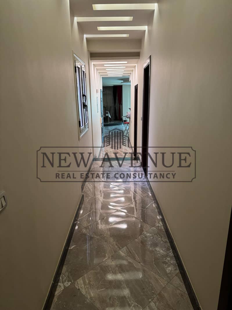 luxury Apartment For sale Fully furnished with Kitchen cabinets and Ac's in Narges Omarat - new cairo - Ansicht 5