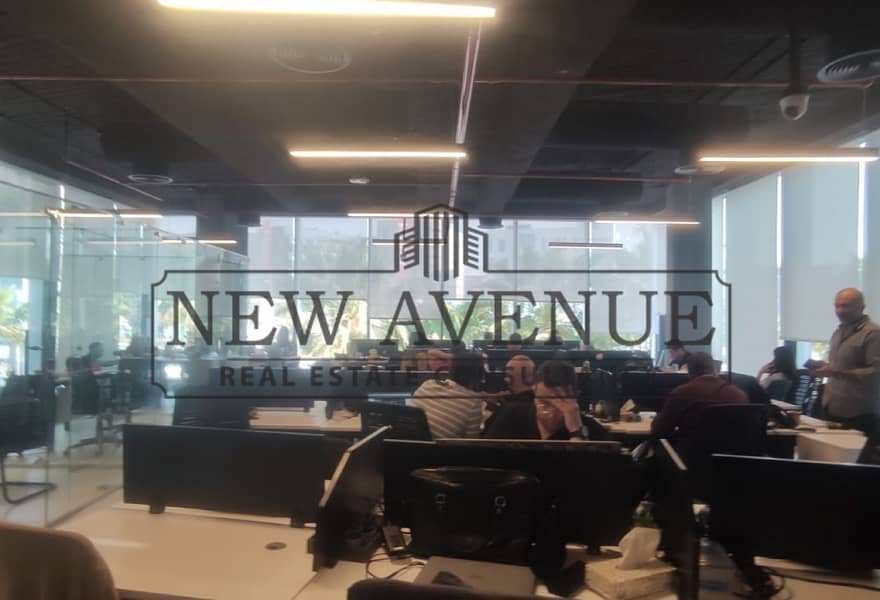 Fully finished Administrative office space for rent with avery prime location at water way new cairo - Więcej
