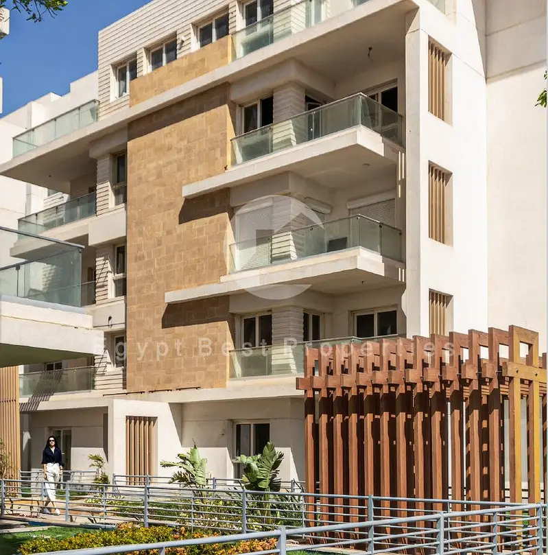 LOWEST PRICE IN NEW LAUNCH BY MOUNTAIN VIEW FIFTH SETTLEMENT I VILLA FOR SALE WITH ONLY 5% DP IN A PRIME LOCATION - Mehr