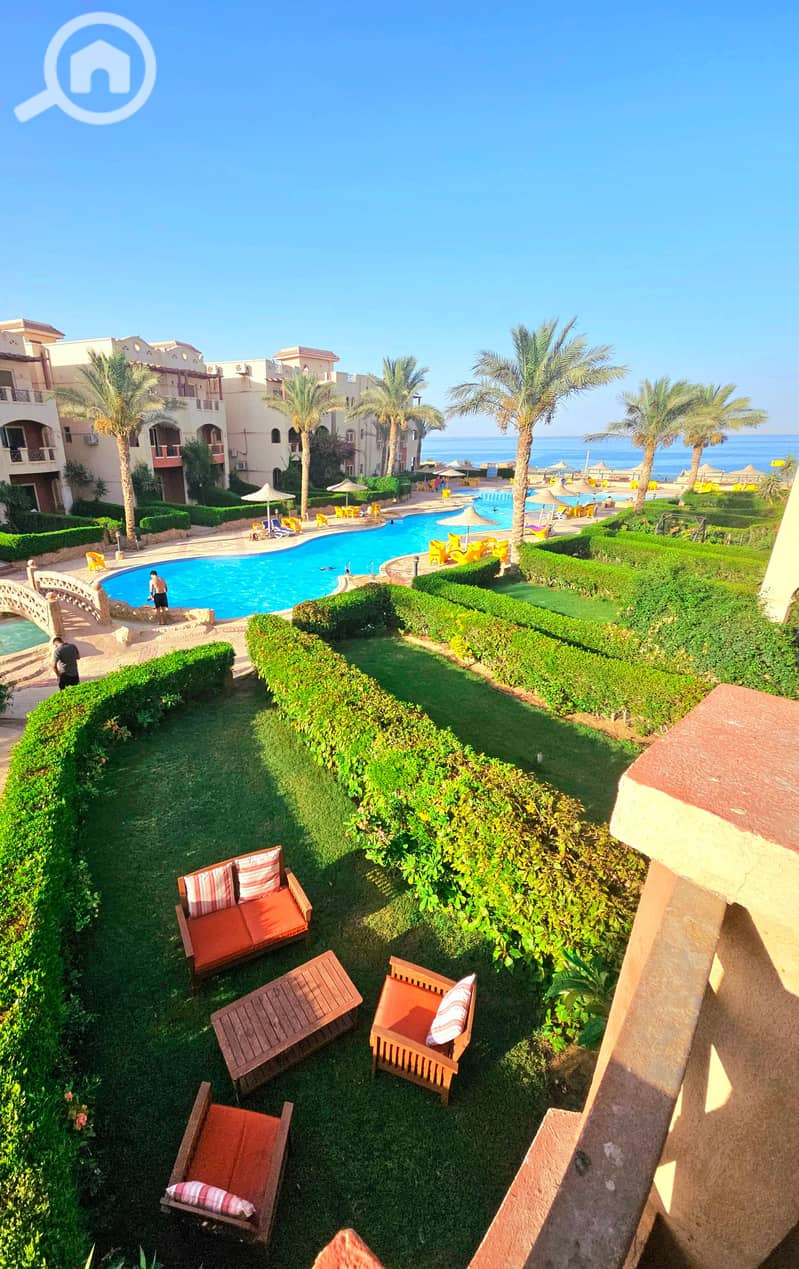 Villa with a view of the sea and pool in Lasirina Resort, Ain Sokhna, on Al-Zaferana Road – pohled 2