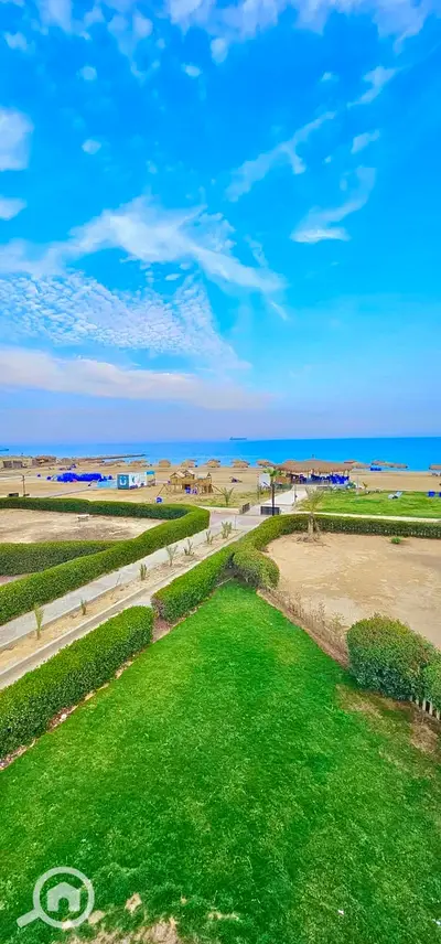 Frist line private villa 5 room in aquaruos resort