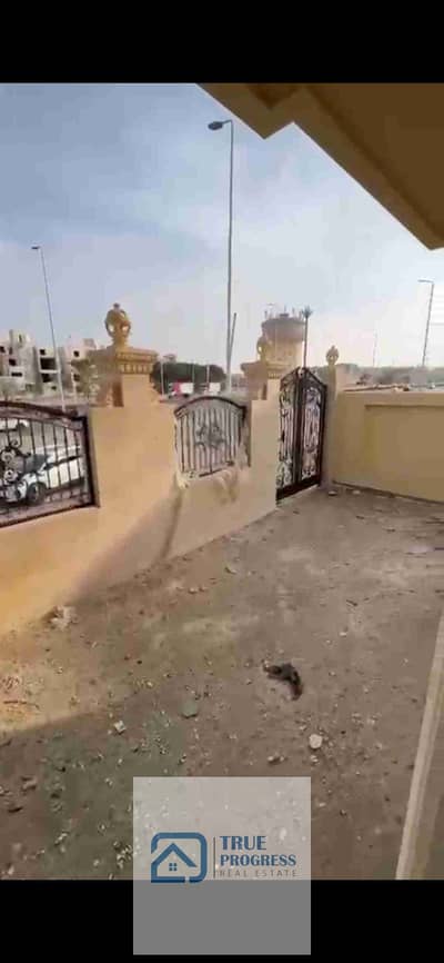 فیلا 5 غرف نوم للبيع في القاهرة الجديدة، القاهرة - Screenshot_2026-04-30-22-40-22-697_com. miui. videoplayer. jpg فیلا 5 غرف نوم للبيع في القاهرة الجديدة، القاهرة - Screenshot_2026-04-30-22-40-22-697_com. miui. videoplayer. jpg