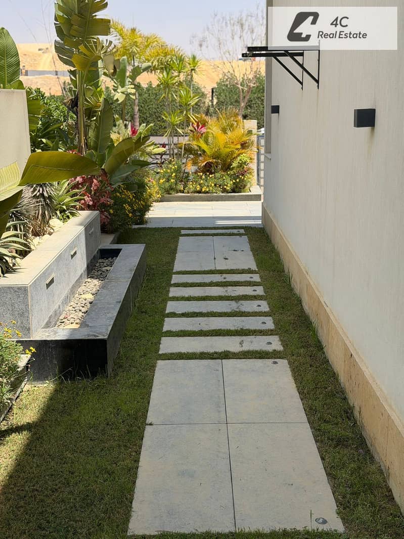 Ready to move lowest price in market corner townhouse fully finished with ACs prime location near Lake View & Katameya Heights luxury deal townhouse f - Ansicht 6