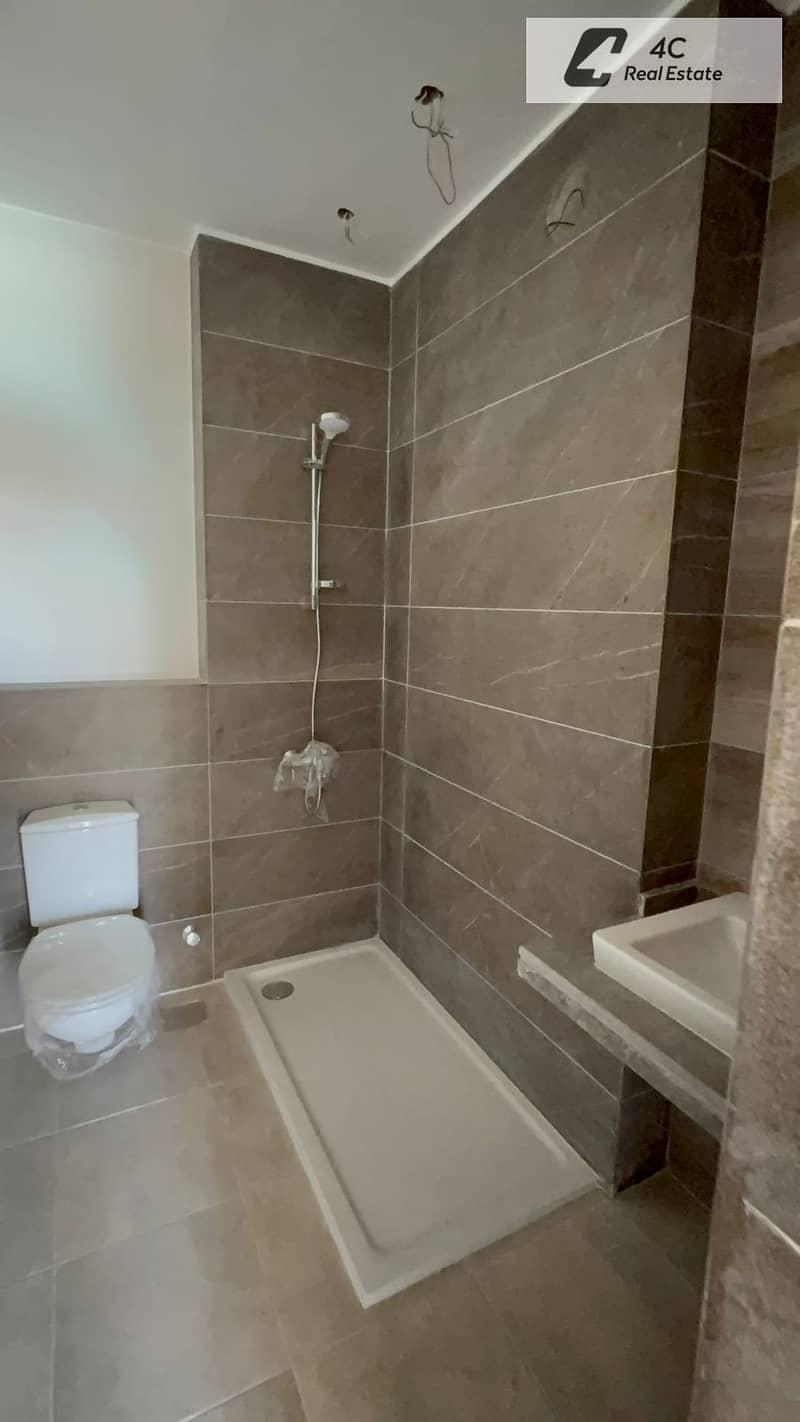 Chalet for sale 3 bdr ready to move fully finished very prime location view lagoon in IL Monte Galala Ain Sokhna near Azha Ain Sokhna - Widok 6