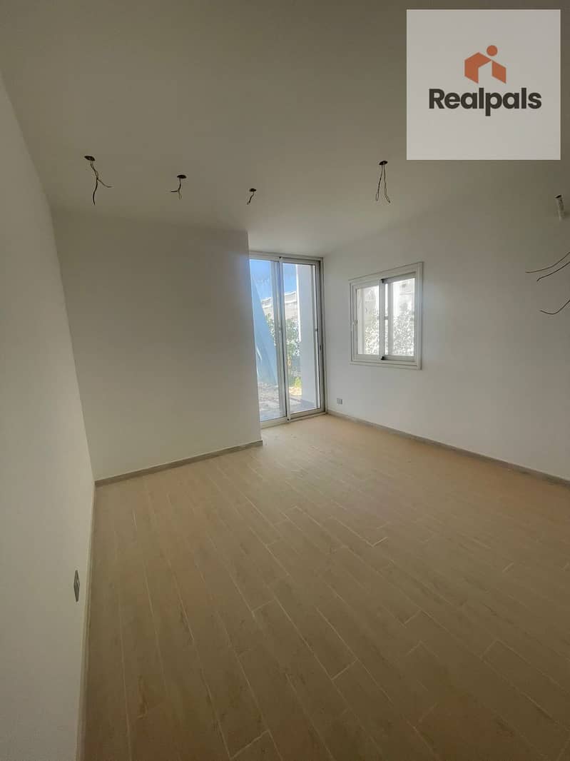 Stand alone villa for sale under market price direct on lagoon ready to move – pohled 6