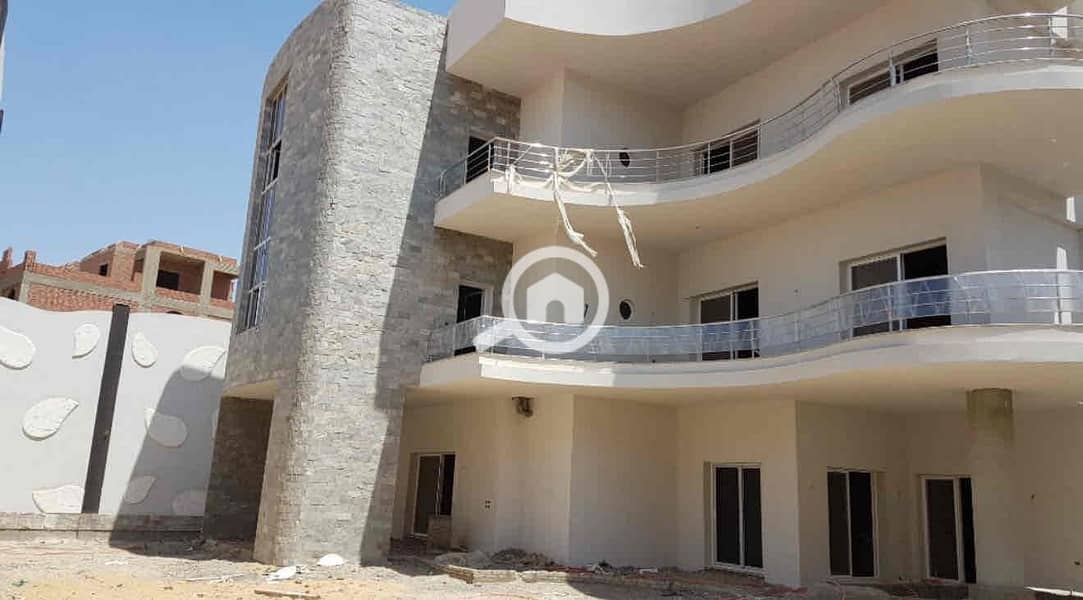Villa for sale in Tamar Hinna, villas in the Fifth Settlement, 1034 square meters of land. - Ansicht 3