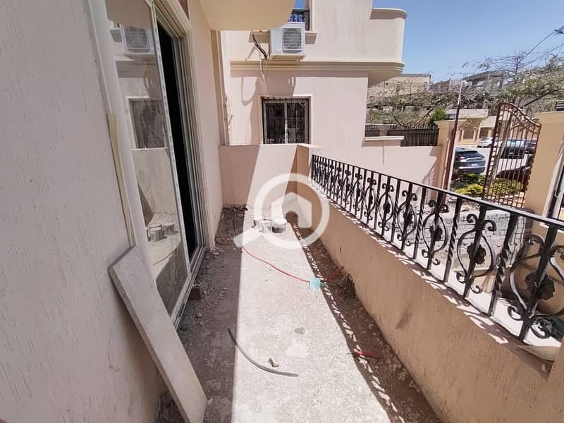 220 sqm Apartment for Sale in Banafseg – Villas Area – 3 Master Bedrooms – Private Entrance – Garden View - Więcej