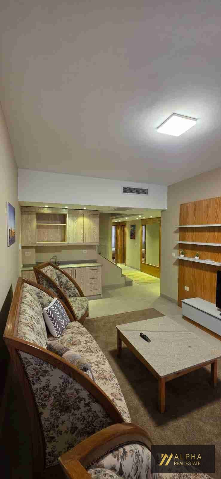 Fully Furnished Twin Villa for Rent in Top View Compound featuring a luxury design with pool and landscape view equipped with smart home systems in a prime location near AUC and main roads - Widok 6