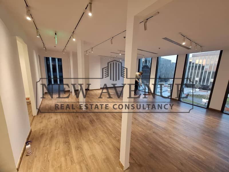 Rented Corner office with higher ROI for sale at EDNC By sodic direct on south 90 New Cairo - Widok 5