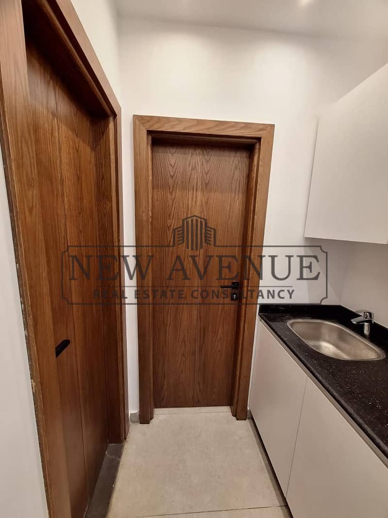 Rented Corner office with higher ROI for sale at EDNC By sodic direct on south 90 New Cairo - Widok 6