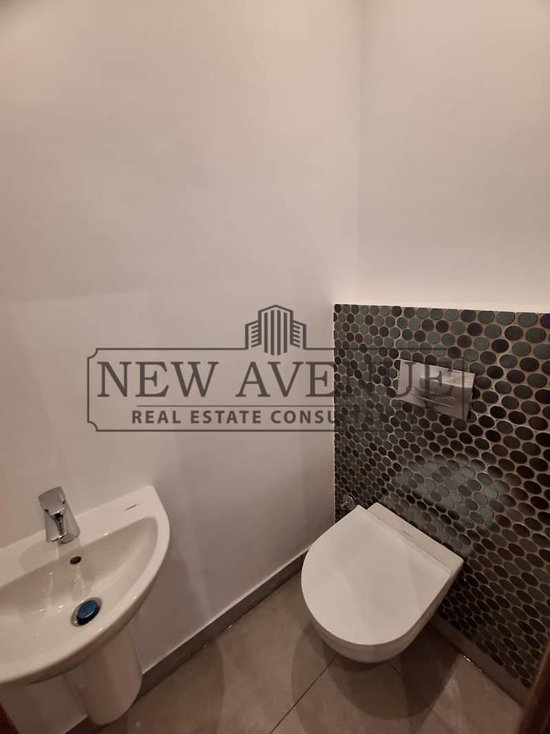 Rented Corner office with higher ROI for sale at EDNC By sodic direct on south 90 New Cairo - Więcej