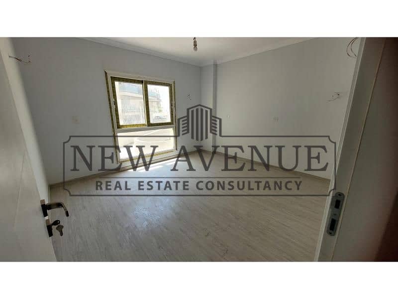 Fully finished Three bedrooms with ACs ready to move with the best price very prime location overlooking greenery for sale in Mountain view icity - Pamja 4