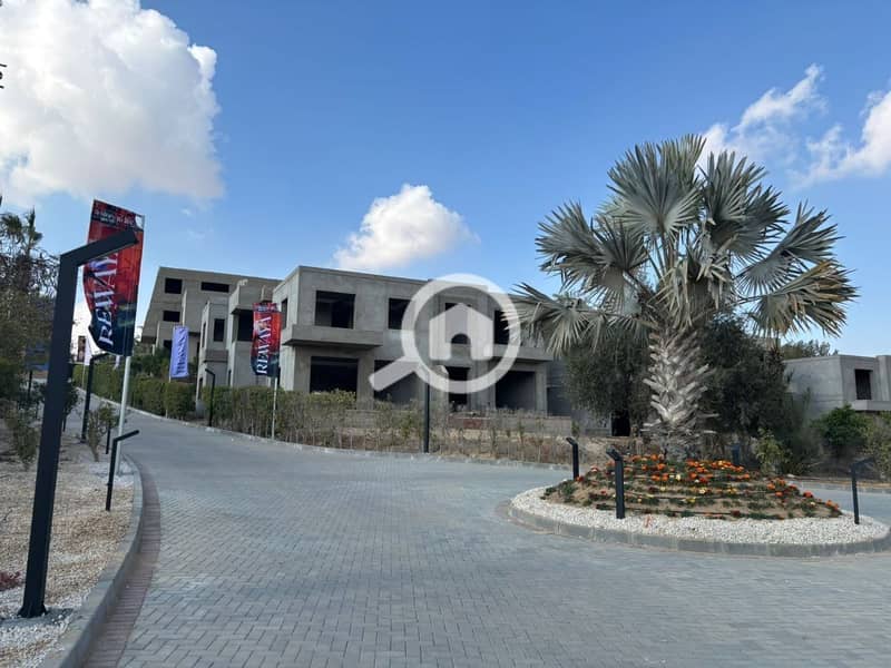 For sale fully finished apartment in, prime location sheikh zayed in front of Zed - Bild 4