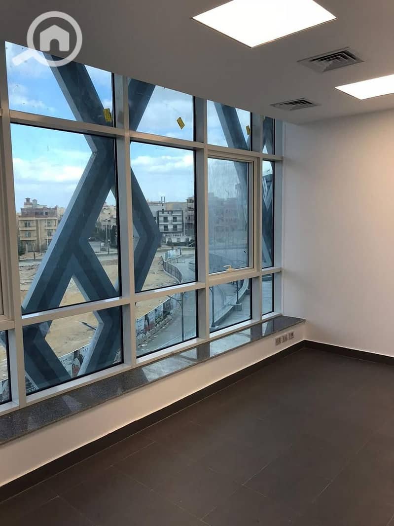 office 140 sqm finished for rent in kazan behind Mall of Arabia. – pohled 2
