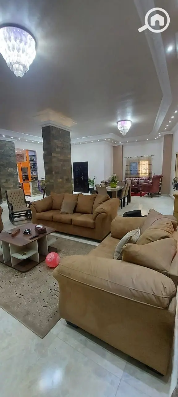 4-bedroom duplex for sale in South Academy with a total area of 700 square meters - Bild 3