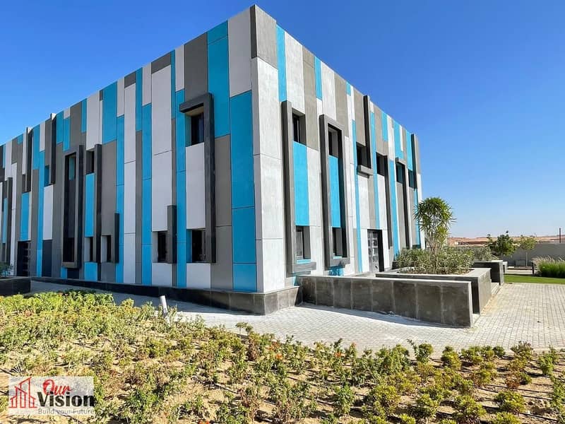 Shop for sale in New Obour City, allocated to a bank. Excellent location at the intersection of 90th Street and 70th Street, directly opposite Beit El – další