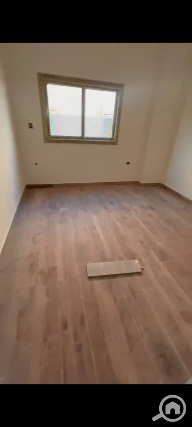 4 1000568254. png