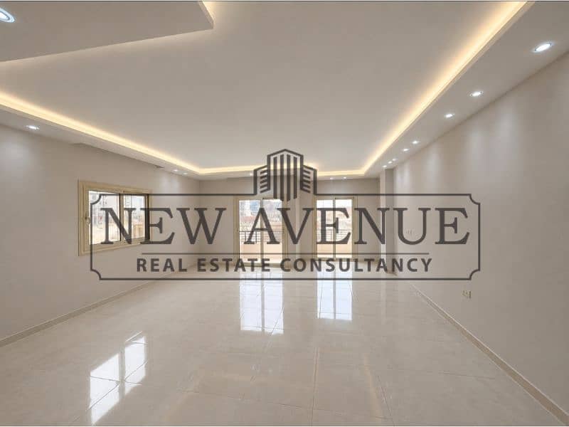 Ready to move Fully Finished ultra super lux Apartment view garden for sale in Northern Lotas New Cairo - Widok 2