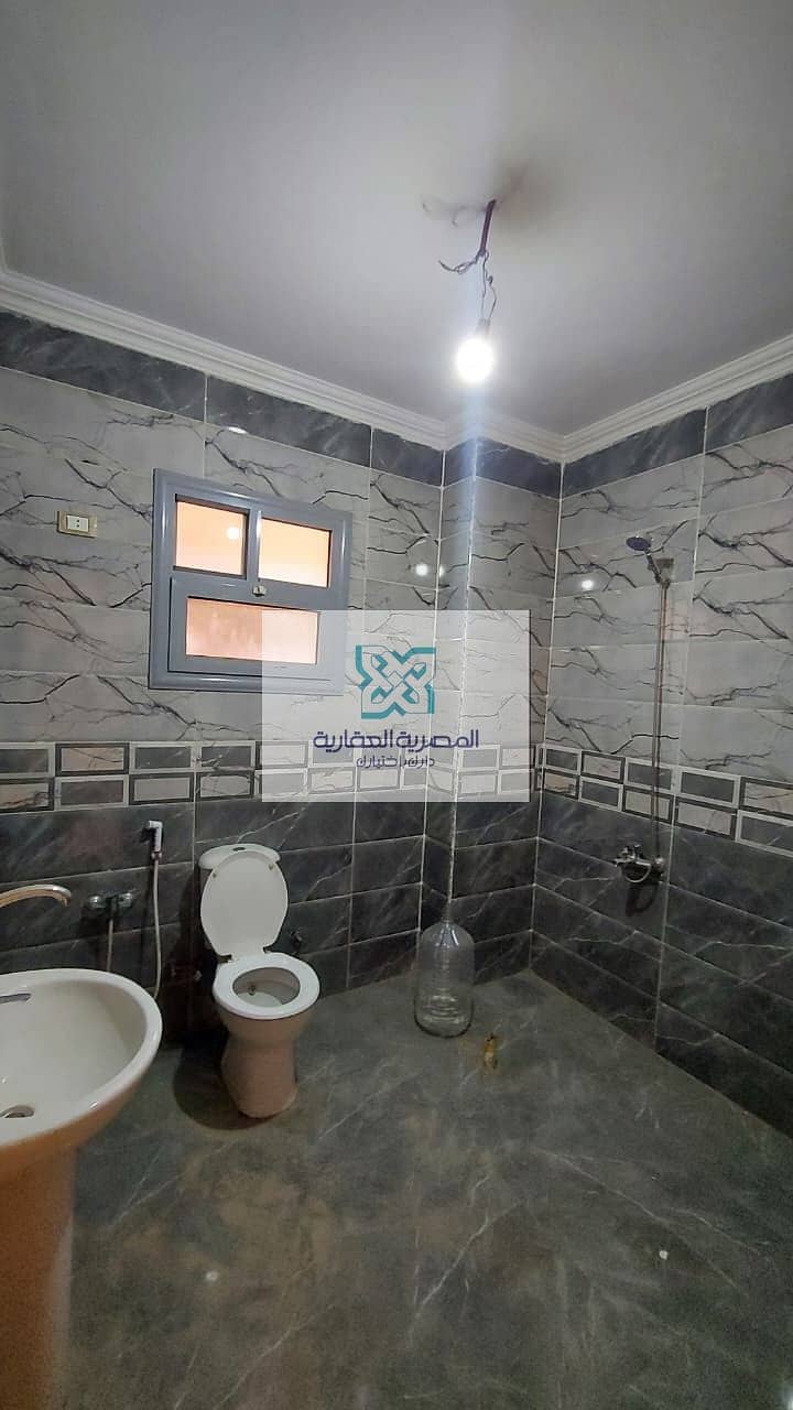 Office apartment for rent with a residential contract in Zahra Al-Maadi, the tenth section, near the ring road, completely unspoiled, 200 meters. - Vista 5