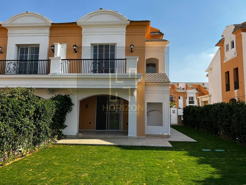 Semi furnished Town corner 3rooms + living with special finishing rent Layan sabbour New Cairo - Ansicht 2