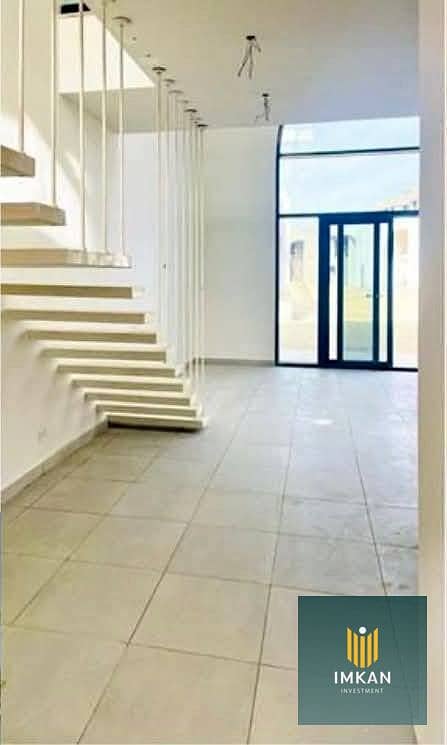 Town house للبيع مشطّب بالتكييفات لاجونز من كل جوانب التاون وبإطلالة على البحر في أوغامى لشركة Sodic في رأس الحكمة بالتقسيط على 8 سنين - Widok 5