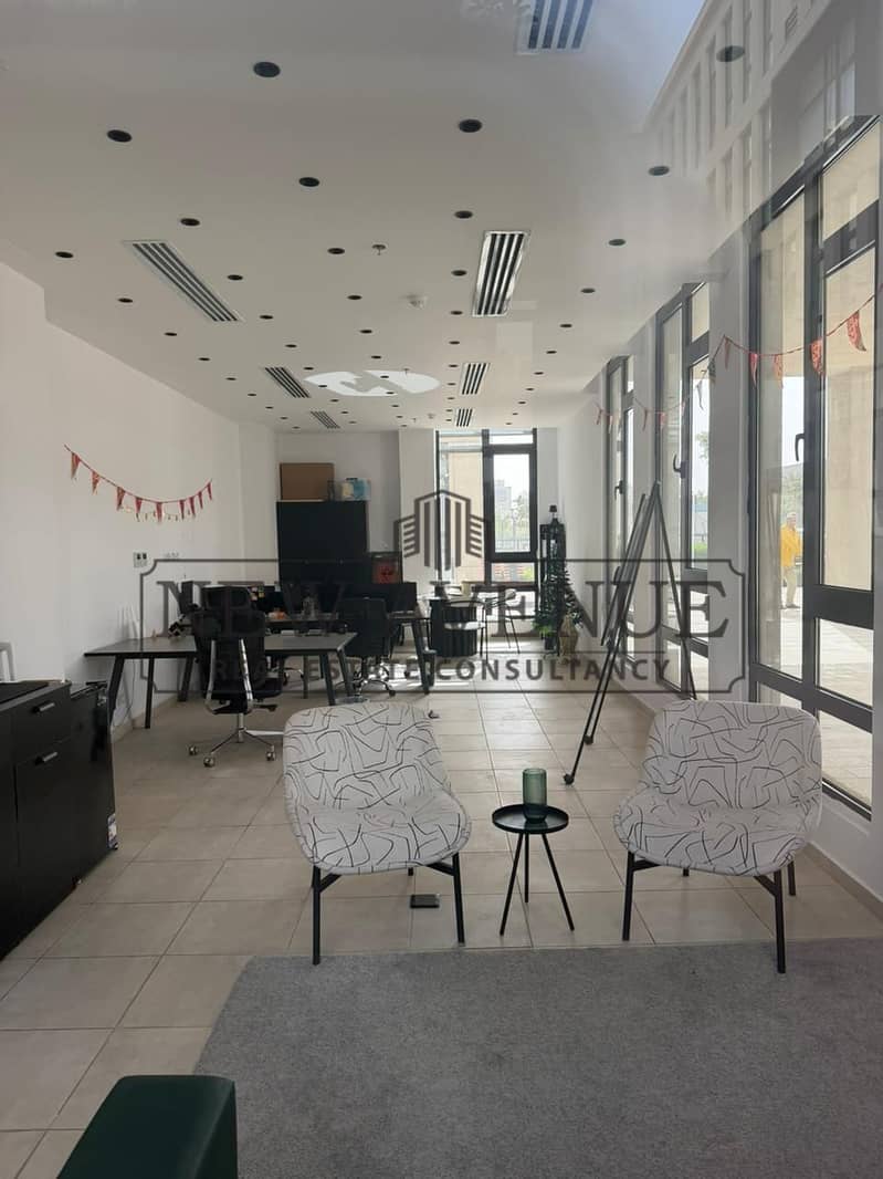 Corner ground office fully finished – pohled 5