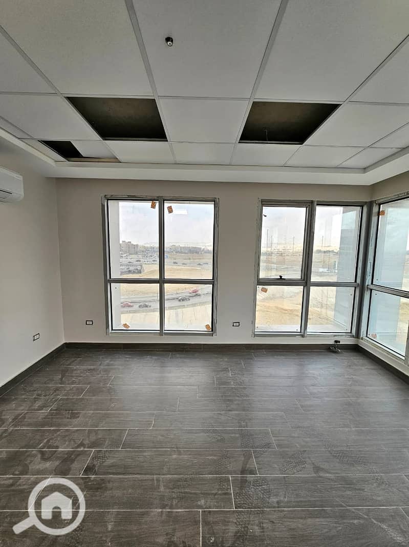 Unique 350m administrative headquarters, ultra-modern, air-conditioned for rent in the midst of the largest companies in Sama Towers, Maadi – pohled 6