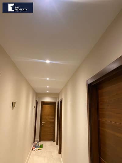 4 Bedroom Flat for Sale in 6th of October, Giza - _files_WhatsApp Image 2025-06-18 at 12.53. 22_186335c6 (1). jpg